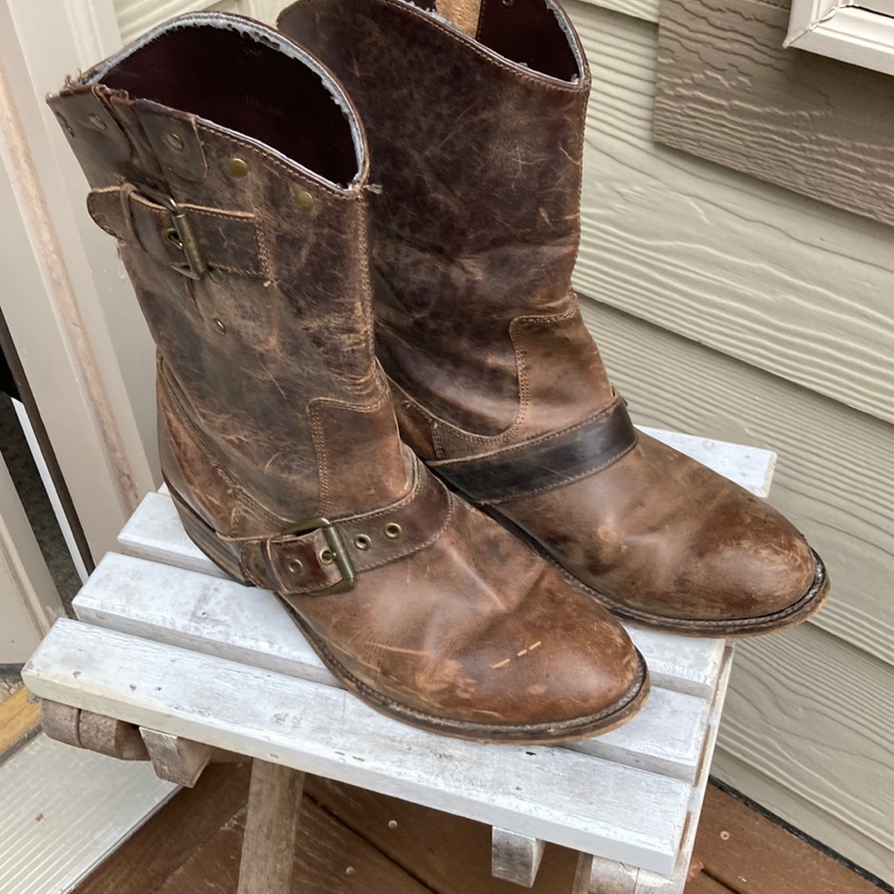 Dingo distressed Moto Boots 8.5 M